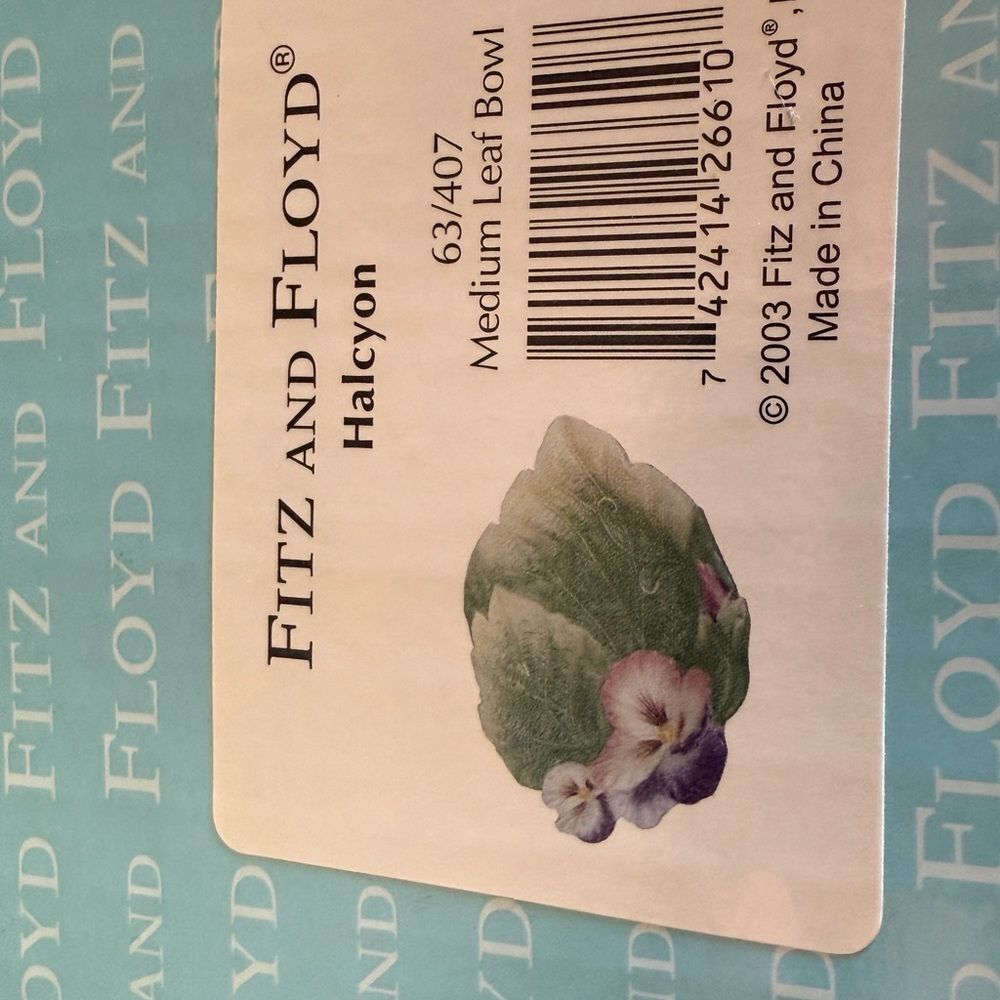 Fitz and Floyd Green Leaf Plate with Floral Accents - Picture 4 of 4